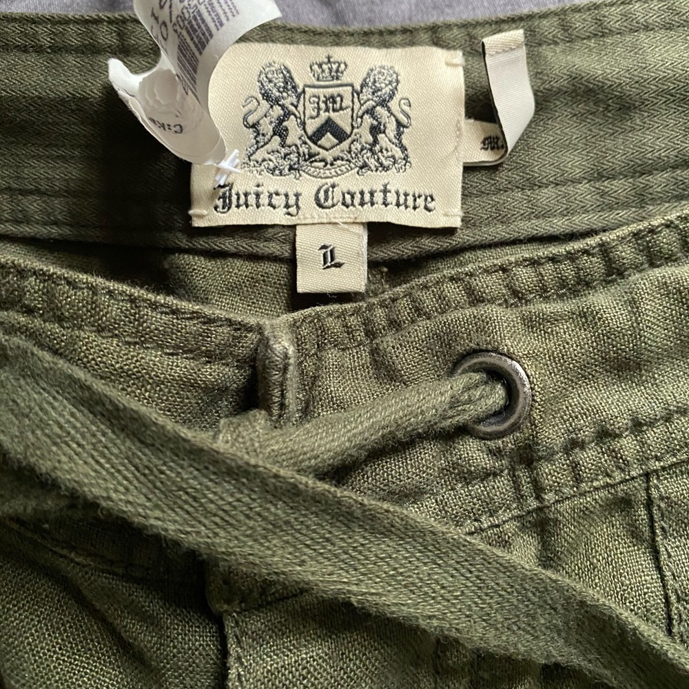Men’s Juicy Couture Linen Cargo Shorts - Picture 2 of 3